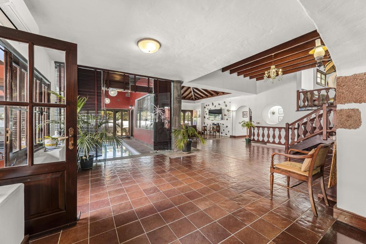 Villa Haria Lux By Escapehome Экстерьер фото